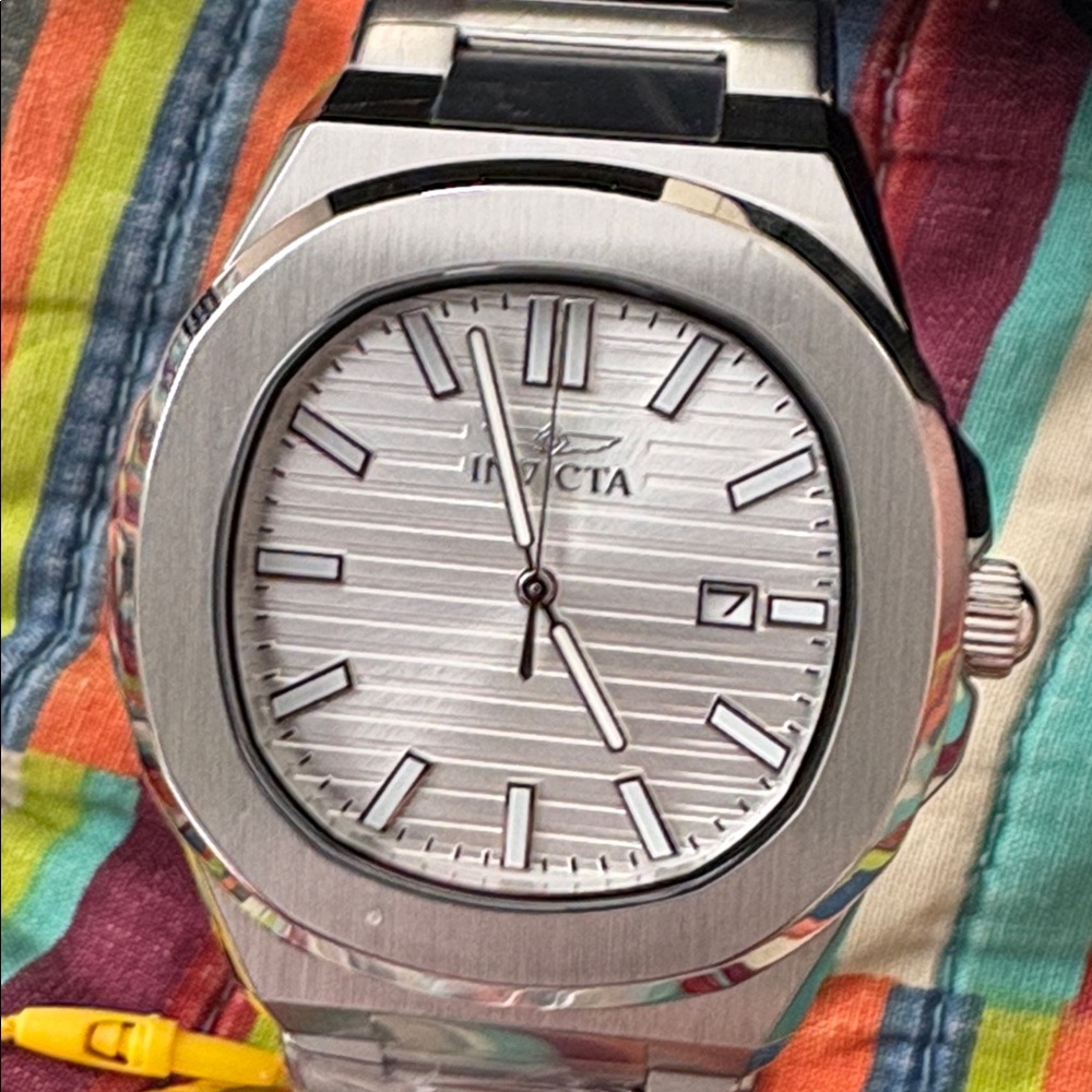 Invicta Speedway Men's Watch - 41mm, Steel brand new inbox - Picture 2 of 12